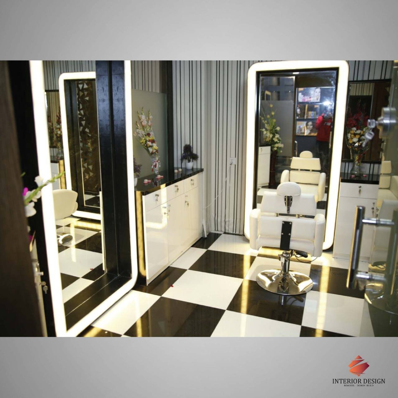 45103443_2125730854422736_7304052741133828096_n