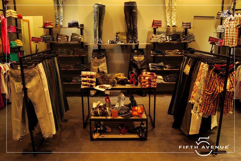 576744_10150740808656708_254088906_n